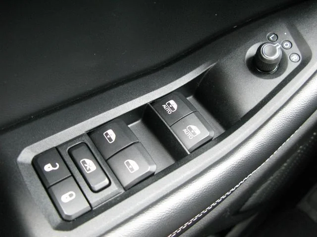 2023 Jeep Grand Cherokee Limited — photo
