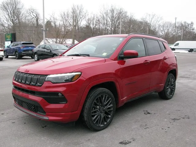2022 Jeep Compass (Red) Edition — photo