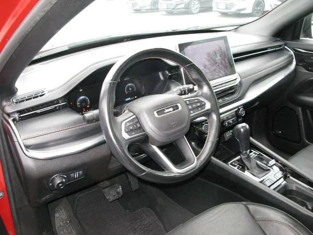 2022 Jeep Compass (Red) Edition — photo