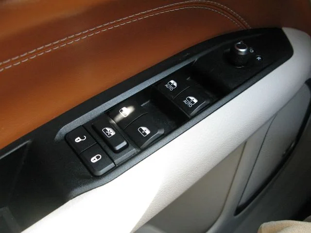 2022 Jeep Compass Limited — photo
