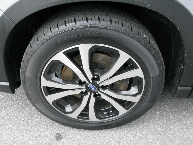 2022 Subaru Forester Limited — photo