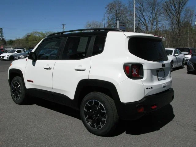 2023 Jeep Renegade Trailhawk — photo