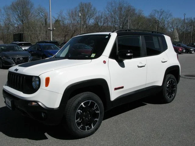 2023 Jeep Renegade Trailhawk — photo