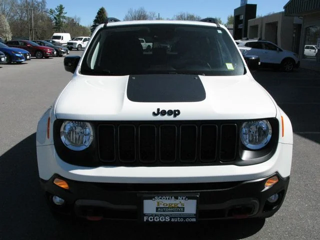 2023 Jeep Renegade Trailhawk — photo