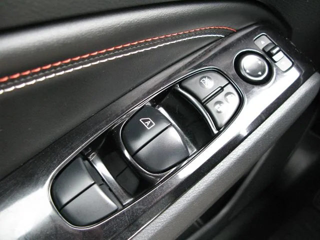 2023 Nissan Altima 2.0 SR — photo