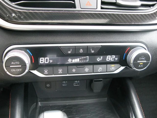 2023 Nissan Altima 2.0 SR — photo