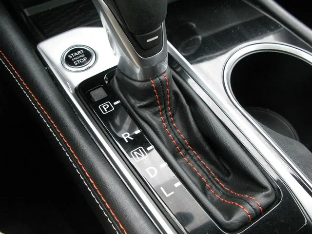 2023 Nissan Altima 2.0 SR — photo