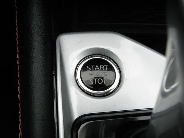 2023 Nissan Altima 2.0 SR — photo