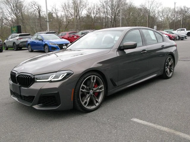 2023 BMW 5 Series M550i xDrive — photo