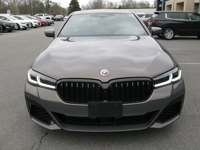 2023 BMW 5 Series M550i xDrive — photo