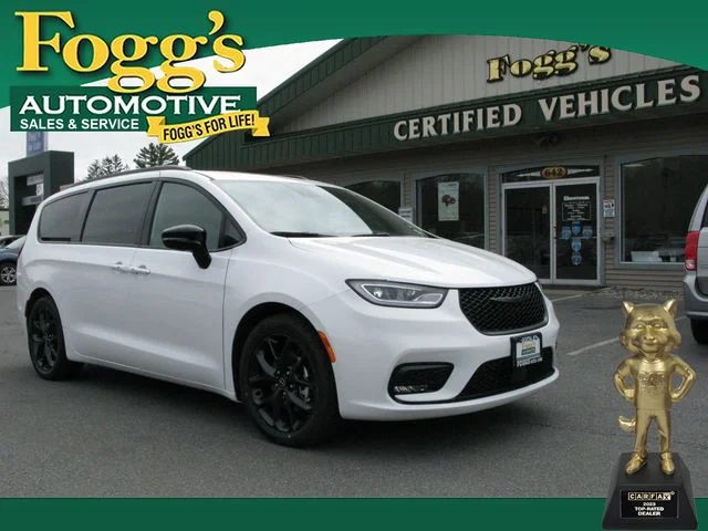 2025 Chrysler Pacifica for sale at Fogg's Automotive in Schenectady, NY
