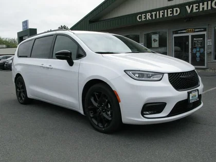 2025 Chrysler Pacifica for sale at Fogg's Automotive in Schenectady, NY