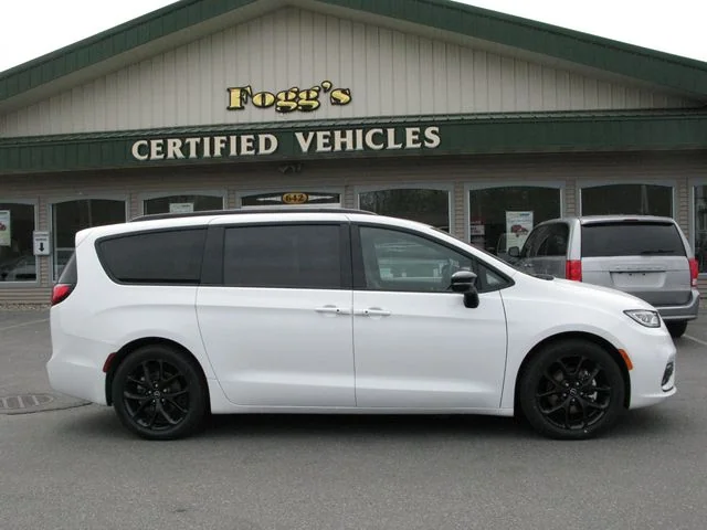 2025 Chrysler Pacifica for sale at Fogg's Automotive in Schenectady, NY
