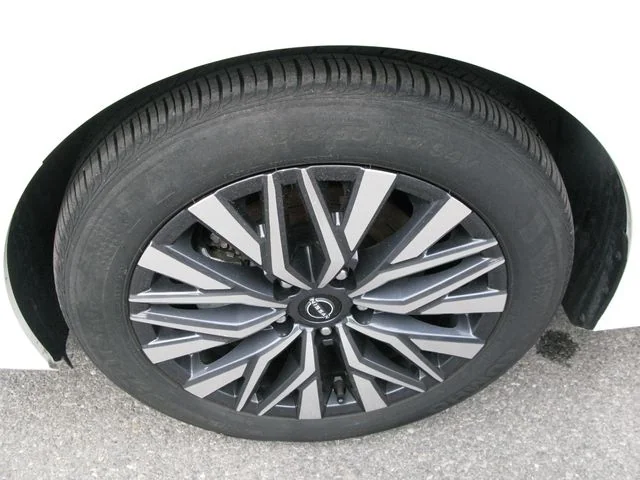 2025 Nissan Altima 2.5 SV — photo
