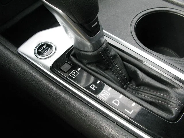 2025 Nissan Altima 2.5 SV — photo
