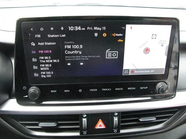 2023 Kia Forte GT-Line — photo