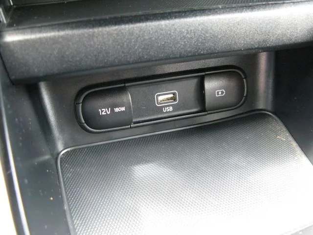 2023 Kia Forte GT-Line — photo