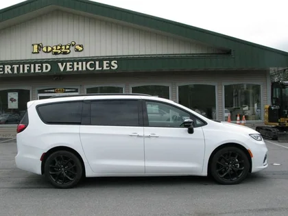 2025 Chrysler Pacifica for sale at Fogg's Automotive in Schenectady, NY