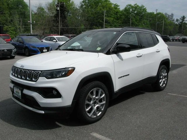 2025 Jeep Compass Limited — photo