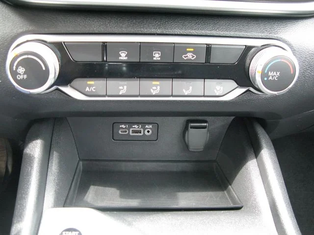 2025 Nissan Altima 2.5 SV — photo