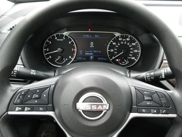 2025 Nissan Altima 2.5 SV — photo