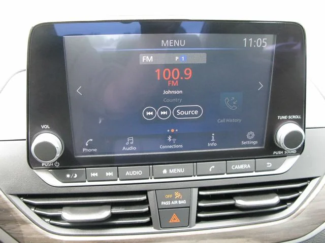 2025 Nissan Altima 2.5 SV — photo