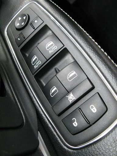 2022 Ram 1500 Classic Warlock — photo