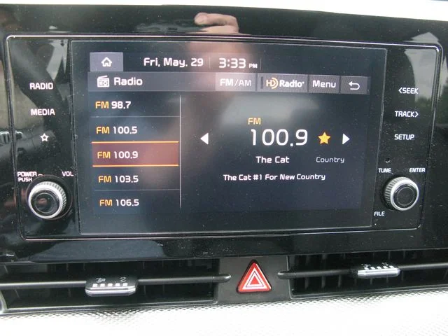 2023 Kia Sportage Hybrid LX — photo