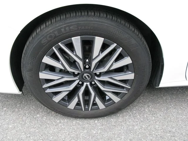 2025 Nissan Altima 2.5 SV — photo