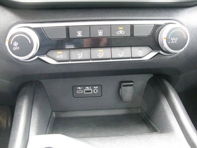 2025 Nissan Altima 2.5 SV — photo