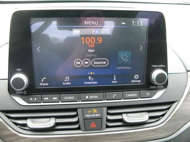 2025 Nissan Altima 2.5 SV — photo