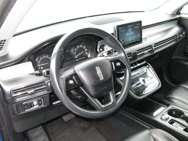 2021 Lincoln Corsair Standard — photo