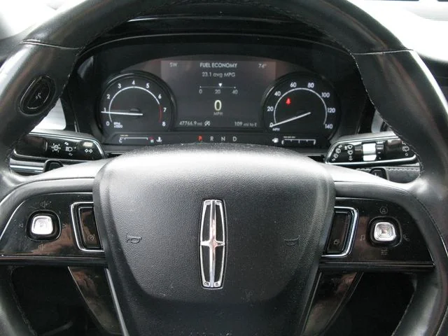 2021 Lincoln Corsair Standard — photo