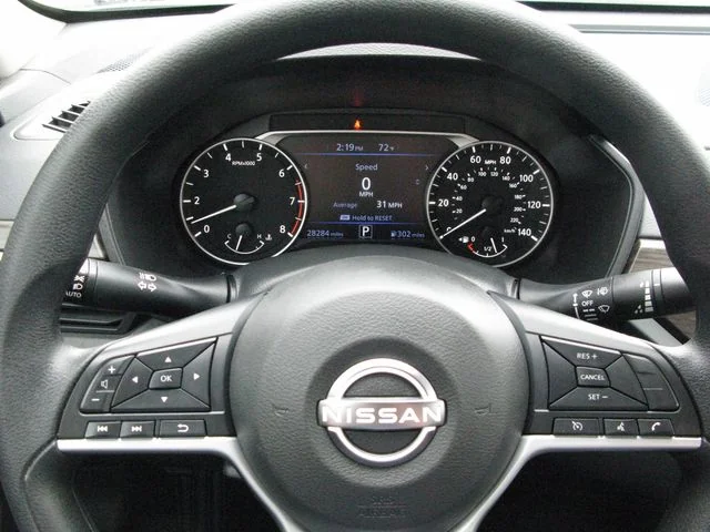 2025 Nissan Altima 2.5 SV — photo