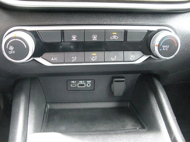 2025 Nissan Altima 2.5 SV — photo