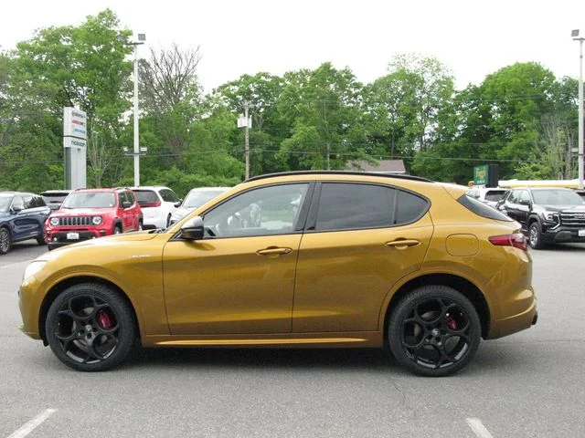 2023 Alfa Romeo Stelvio Veloce — photo