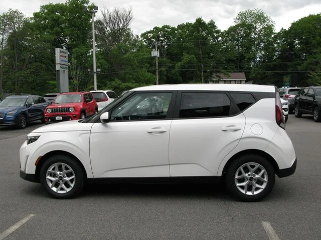2025 Kia Soul LX — photo