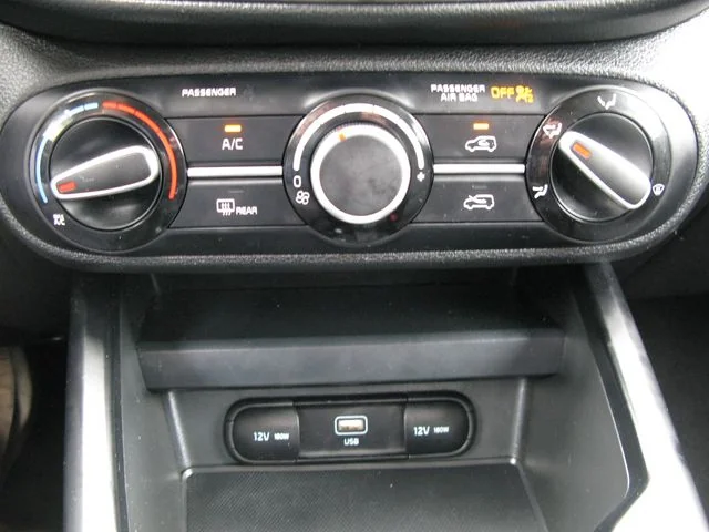 2025 Kia Soul LX — photo