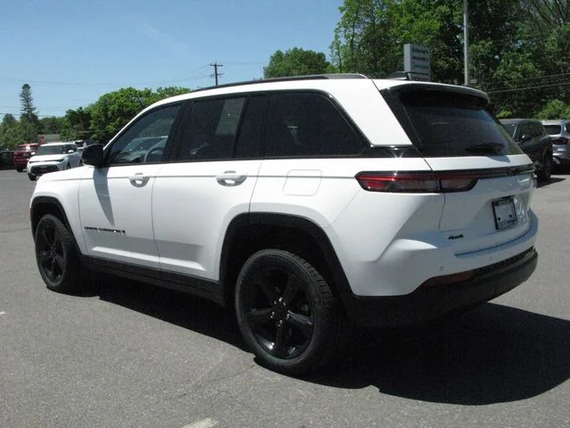 2023 Jeep Grand Cherokee Altitude X — photo