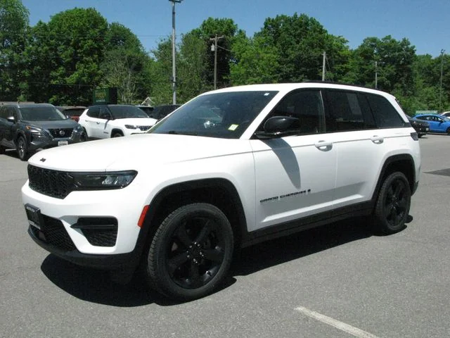 2023 Jeep Grand Cherokee Altitude X — photo