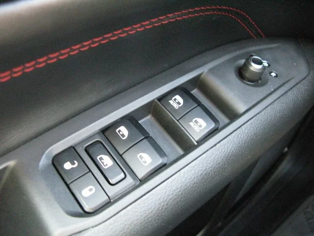2025 Jeep Compass Trailhawk — photo