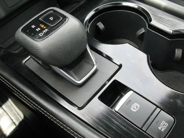 2023 Nissan Rogue SL — photo