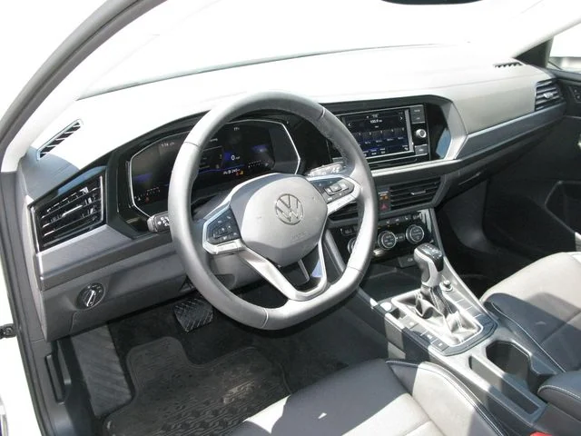 2023 Volkswagen Jetta SE — photo