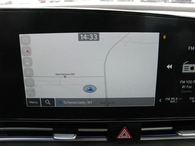 2024 Hyundai ELANTRA SEL — photo