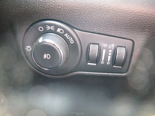 2025 Jeep Compass Trailhawk — photo