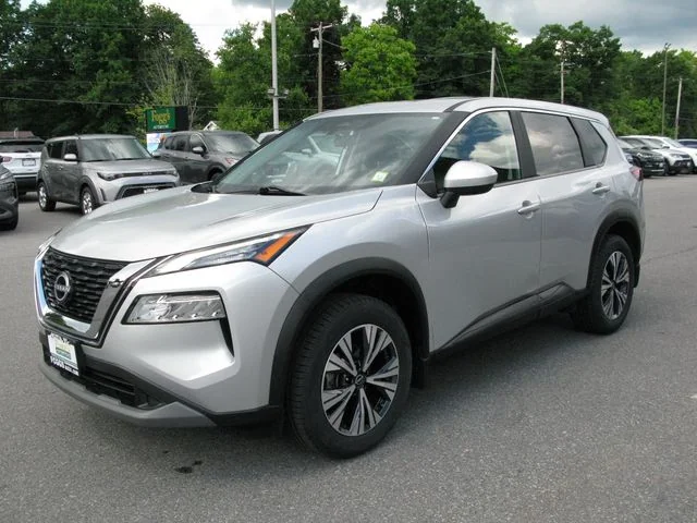 2023 Nissan Rogue SV — photo