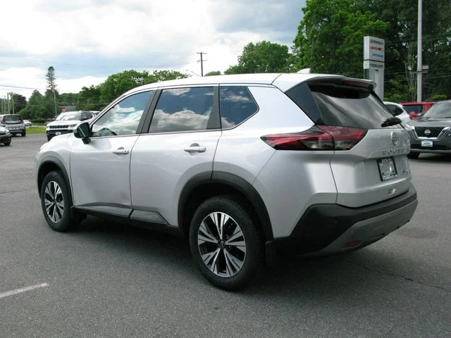 2023 Nissan Rogue SV — photo