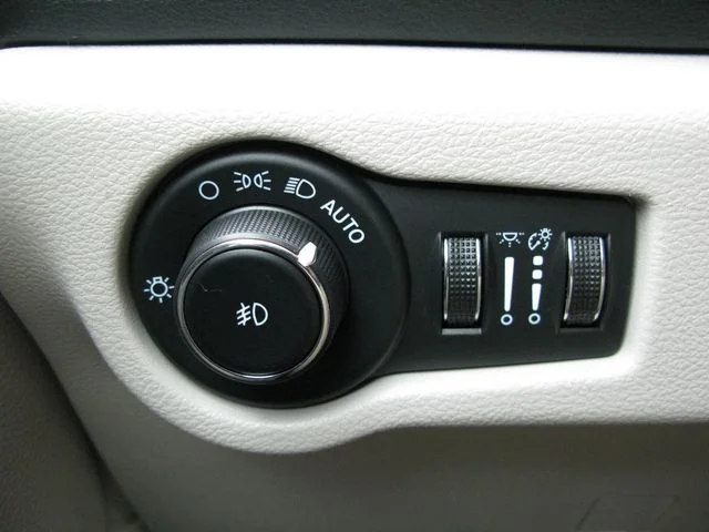 2023 Chrysler Pacifica Touring L — photo