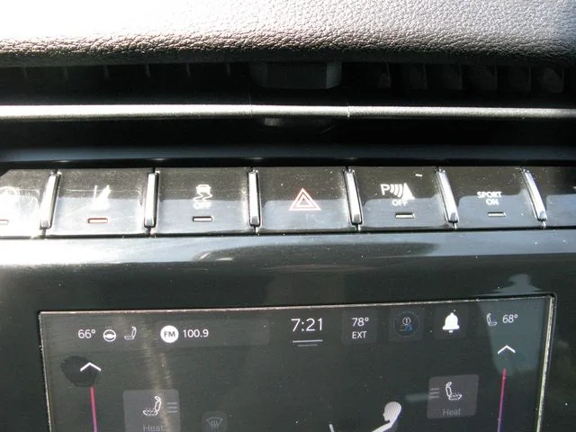 2023 Jeep Grand Cherokee Altitude — photo