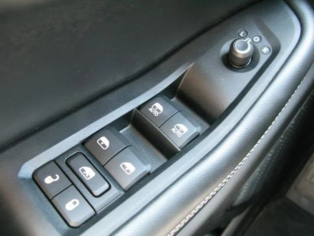 2023 Jeep Grand Cherokee Altitude — photo